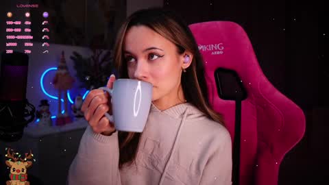 Angelina online show from December 16, 2024, 6:49 pm