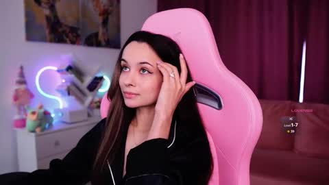 Angelina online show from September 15, 2025, 10:48 am