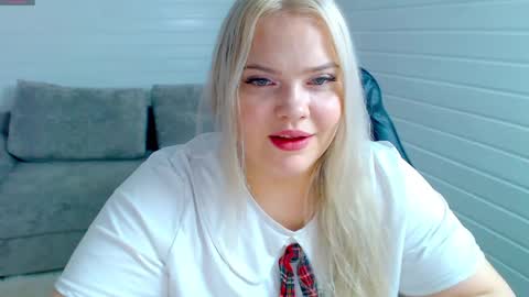 Snapshot of juicy_diana chatting on May 2, 2026, 3:55 am Diana For friends simple Di online show from May 2, 2026, 3:55 am