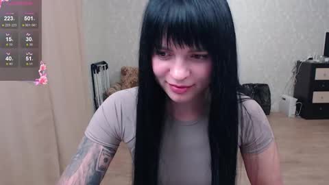 juicy_jesss online show from April 23, 2026, 7:38 pm