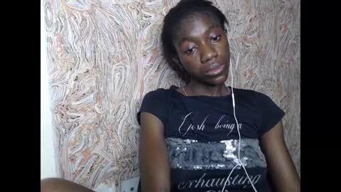 queen online show from February 6, 2025, 2:37 pm