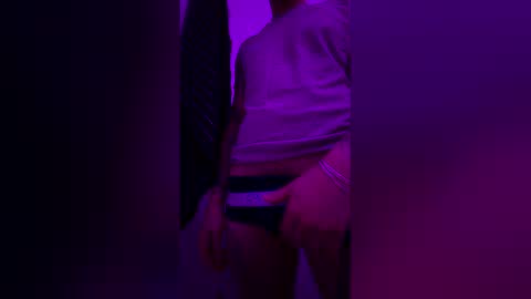 Snapshot of juicyboy97 chatting on March 31, 2026, 7:14 pm juicyboy97 online show from March 31, 2026, 7:14 pm
