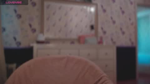 Elena online show from October 8, 2025, 7:17 am