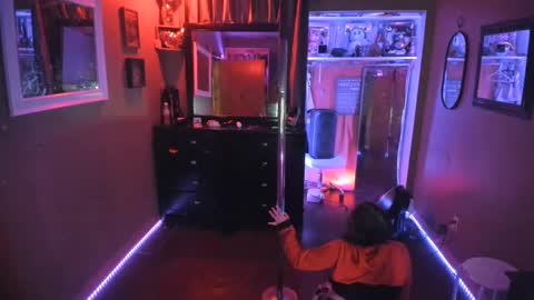 juicyjayxxx69 online show from February 9, 2025, 3:53 am