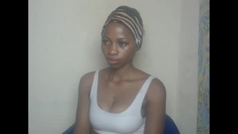 juicypiexx online show from February 10, 2025, 7:28 pm