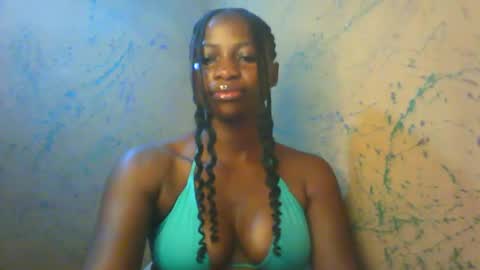 juicypiexx online show from November 3, 2025, 9:48 pm