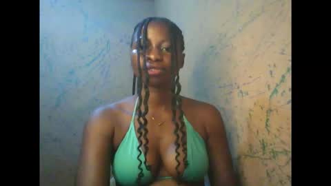 juicypiexx online show from November 22, 2025, 2:43 am