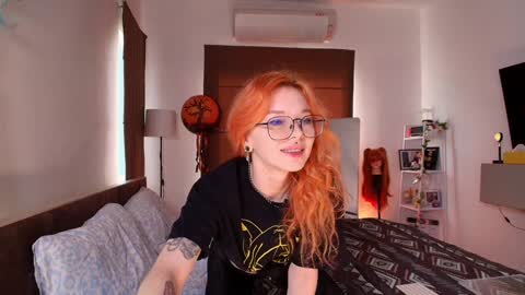 Hiya Im your sweet Lia online show from October 15, 2025, 1:06 am