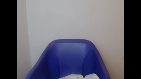 juicyxpink online show from February 12, 2025, 7:55 am