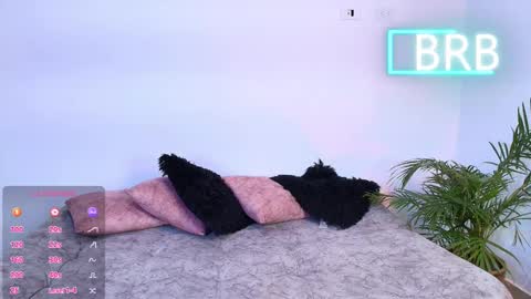 Jules and Gia online show from March 28, 2026, 9:09 am