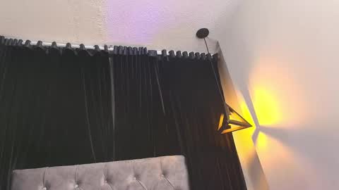 Julees online show from February 26, 2025, 11:59 pm