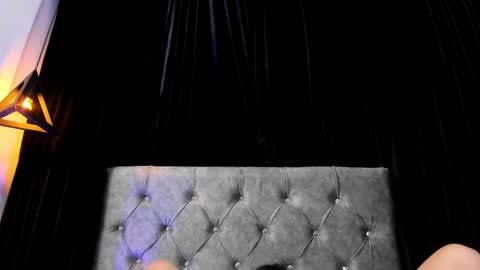 Julees online show from March 4, 2025, 2:27 am