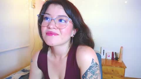 Juliana online show from February 6, 2025, 1:49 am