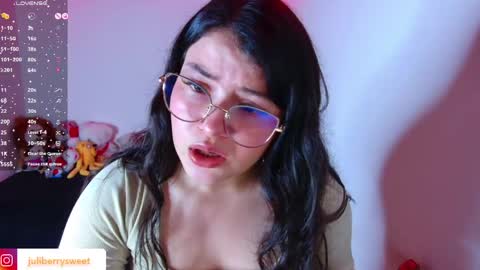 Juliana online show from April 9, 2026, 2:22 am