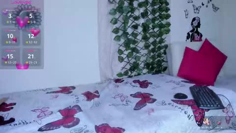 Juli online show from November 17, 2025, 1:28 pm