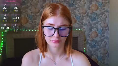 Snapshot of juli_ginger chatting on July 16, 2026, 6:41 am Julia online show from July 16, 2026, 6:41 am