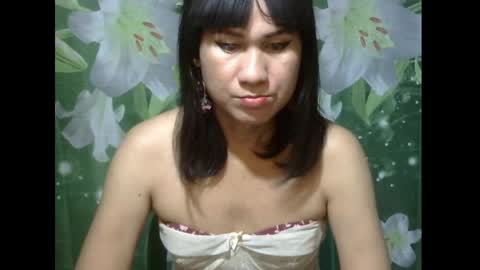 JULIA online show from April 21, 2026, 5:28 pm