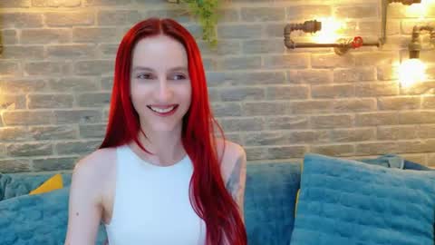 Snapshot of julia__jae chatting on May 5, 2026, 6:32 am JuliaJae online show from May 5, 2026, 6:32 am