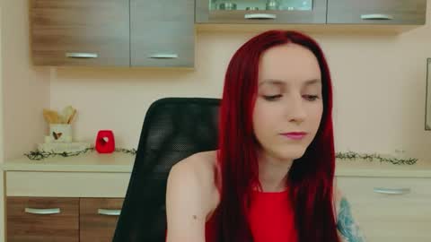Snapshot of julia__jae chatting on June 5, 2026, 10:43 am JuliaJae online show from June 5, 2026, 10:43 am