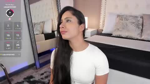 Snapshot of julia_martinezz_ chatting on July 1, 2026, 11:34 am J U L IA M A R T I N E Z online show from July 1, 2026, 11:34 am