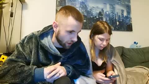 julia_official online show from February 11, 2025, 7:38 pm