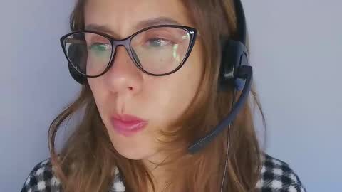 Julia Schedule 10 pm to 4  am GTM-5 online show from November 10, 2025, 3:49 am