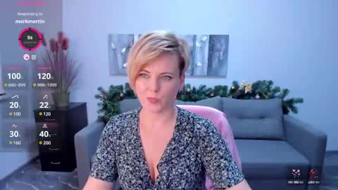 Julia online show from January 5, 2025, 3:55 pm