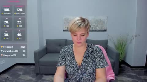 Julia online show from January 14, 2025, 5:23 pm