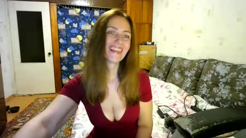 juliaa_foxi online show from September 12, 2025, 6:41 pm