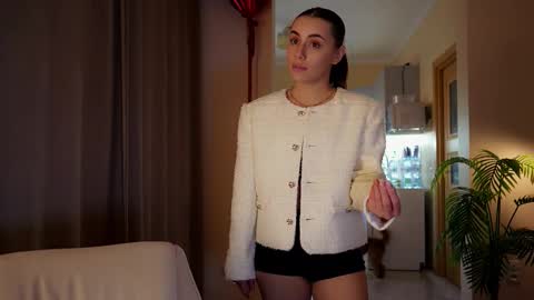 Molly online show from March 18, 2026, 3:15 pm