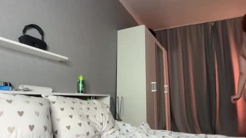 Julia -  online show from April 10, 2026, 4:12 pm