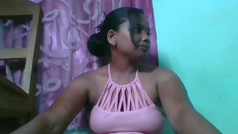 juliah02 online show from January 29, 2025, 5:40 am