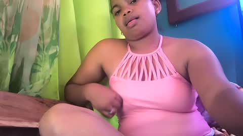 juliah02 online show from February 2, 2025, 9:19 am