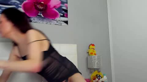 JuliaHunt online show from November 21, 2025, 7:18 am