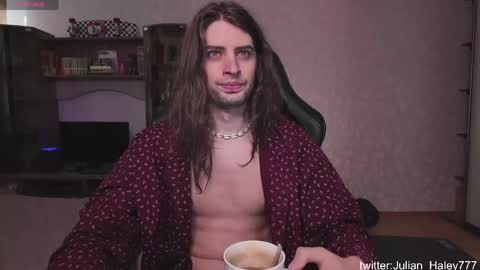 julian_cassablanca online show from April 23, 2026, 3:30 am