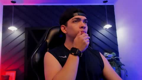 JULIAN  online show from January 17, 2026, 11:15 am