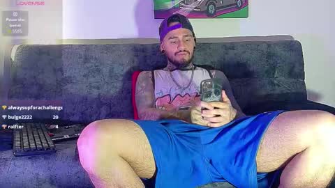 Snapshot of julian_tattoo chatting on February 9, 2026, 12:31 pm Julian independent model online show from February 9, 2026, 12:31 pm