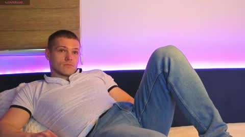 julian_turner online show from April 20, 2026, 12:19 pm