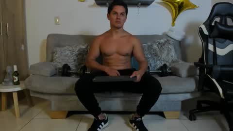 julian_wallace online show from November 15, 2025, 7:10 pm