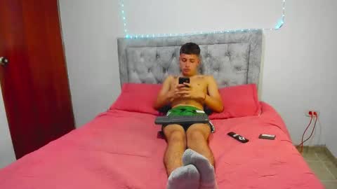 julian online show from March 5, 2026, 3:19 pm