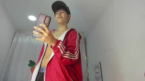 Julian online show from April 21, 2026, 7:06 pm