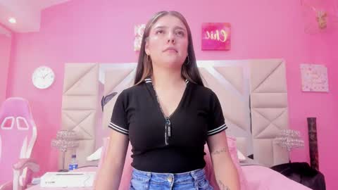 juliana_diamond_ online show from March 25, 2026, 3:12 am