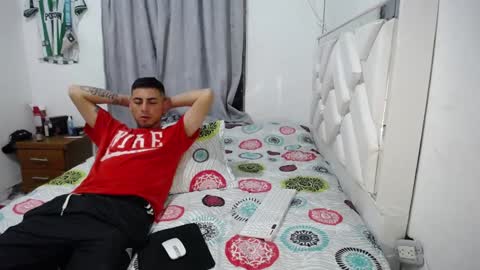 Juliana online show from December 10, 2024, 3:20 am