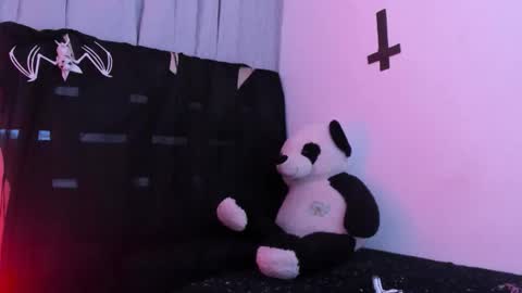 JulianaCarter online show from November 1, 2025, 8:11 pm