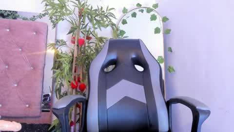 Snapshot of julianacarter chatting on April 25, 2026, 9:23 pm JulianaCarter online show from April 25, 2026, 9:23 pm