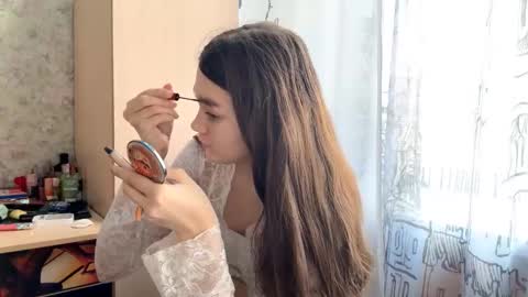 Viola online show from March 19, 2026, 1:20 am