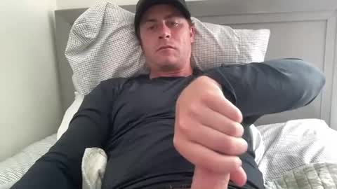 juliangregory9009 online show from May 21, 2026, 9:11 pm