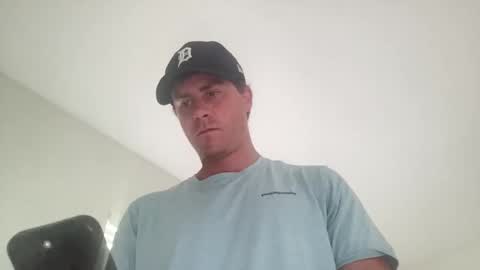 juliangregory9009 online show from May 28, 2026, 5:43 pm