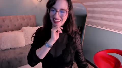 Julianne online show from October 24, 2025, 4:31 am