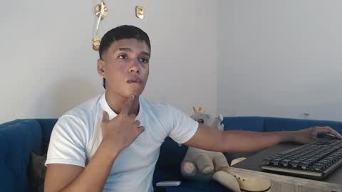 Juliann online show from October 10, 2025, 2:49 pm